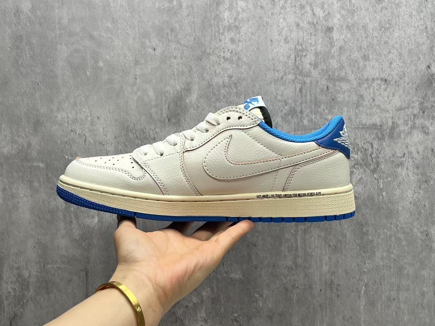 Travis Scott x fragment design x Air Jordan 1 Low Shoes Sneakers